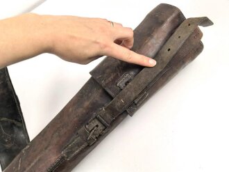 1. Weltkrieg , Kavallerie Behälter für ein Dreibein. Gebraucht, ungereinigt, ich glaube einen AWS Stempel zu erkennen. Gesamtlänge 94cm