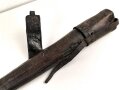 1. Weltkrieg , Kavallerie Behälter für ein Dreibein. Gebraucht, ungereinigt, ich glaube einen AWS Stempel zu erkennen. Gesamtlänge 94cm