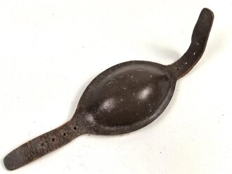 U.S. Army Air Force WWII , leather chin cup