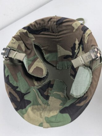 U.S. Army, M1 steel helmet . Liner sweatband dated 1983, Woodland cover dated 1984, Paratrooper chinstrap original ?.