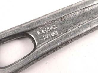 U.S. Army, 1945 dated knife