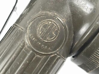 U.S. Army WWII, TL-122 D flashlight. not tested, uncleaned