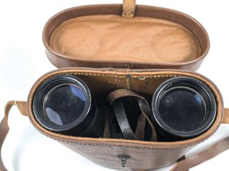 U.S. WWII , 7 x 50 Binocular M16 with case, carrying  M24. Very good condition, clear optics