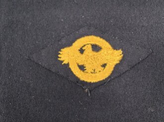 U.S. Navy WWII, Soldiers uniform,  "Amphibious Forces " patch as well as "ruptured duck"