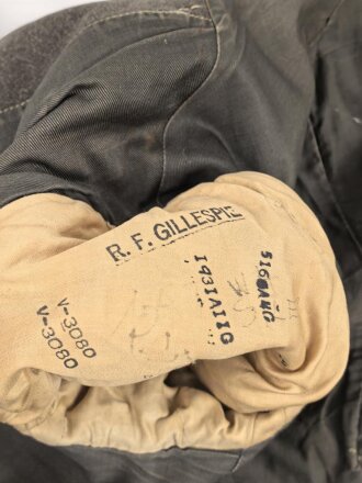 U.S. Marine Corps Uniform, Jacket and matching pants, both in good condition