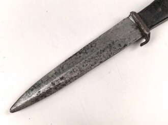 1.Weltkrieg  Grabendolch. Parierstange abgebrochen, ohne Scheide