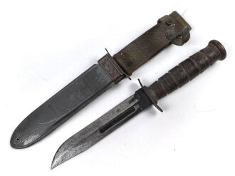 U.S. Navy WWII , MARK 2 fighting  knife by Camillus. Used, good condition