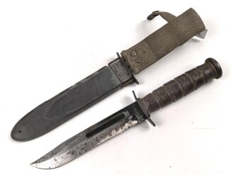 U.S. Navy WWII , MARK 2 fighting  knife by Camillus. Used, good condition