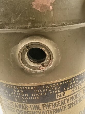 U.S. 1944 dated Hand Fire Extinguisher. " War time emergency Model"  Good condition, empty, NO OVERSEAS SHIPPING
