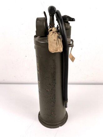 U.S. 1944 dated Hand Fire Extinguisher. " War time emergency Model"  Good condition, empty, NO OVERSEAS SHIPPING