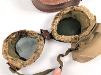 U.S. Army WWII, Mountain troop snow goggles Unissued