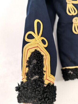 Preussen, Pelz für Mannschaften des Leib Garde Husaren Regiments. Kammerstück in gutem Gesamtzustand, lediglich der Pelz hat in Teilen etwas gelitten.