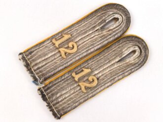Heer, Paar Schulterstücke für einen Leutnant im Kavallerie Regiment 12