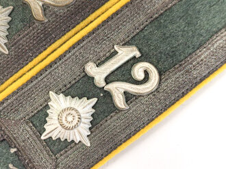 Heer, Paar Schulterstücke für einen Feldwebel im Kavallerie Regiment 12, frühe Ausführung Reichswehr / frühe Wehrmacht, lange Version für einen Mantel