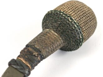 Faustriemen für Unteroffiziere des Heeres, frühes Stück, stark getragen und alt repariert