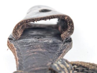 Kaiserreich, Portepee an Koppelschuh für ein Extraseitengewehr. Getragen, ungereinigt