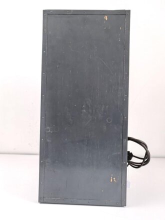 Seibt Empfänger ER1, Ln 25466. Überlackiertes Stück, Rückwand neuzeitlich ergänzt, restauriert, Funktion nicht geprüf. Gewaltiges Gerät, Breite 65cm