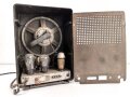 Volksempfänger VE301 von Blaupunkt. Diverse Schrauben unsachgemäß erneuert, der mittlere Drehknopf ohne Funktion. Ungereinigt, Funktion nicht geprüft