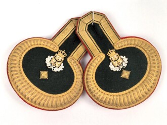 Preussen,  Paar Epauletten für einen höheren Forstbeamten, leicht getragenes Paar