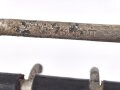 Zweidornkoppel mit Querriemen für Angehörige von Parteiverbänden. Dunkelbraunes Leder, Koppel Gesamtlänge 105cm