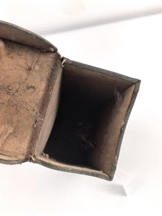 Tasche für Handapparat ( Telefonhörer) der Wehrmacht. Ungereinigtes Stück, datiert 1940