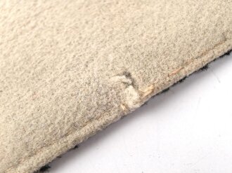 Kaiserreich,  einzelne Schulterklappe für einen Angehörigen der Feldartillerie Schießschule. Lange Ausführung für den Mantel