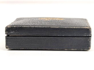 Preußen, Etui zum Kronenorden 3. und 4. Klasse , der Deckel jeweils seitlich leicht verzogen