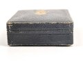 Preußen, Etui zum Kronenorden 3. und 4. Klasse , der Deckel jeweils seitlich leicht verzogen