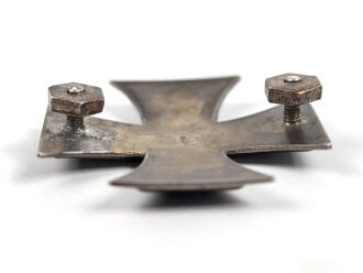 Eisernes Kreuz 1. Klasse 1914 "800" Silber, Varinate mit zwei Gewindestangen und sechskantigen Muttern. Die untere in alter Zeit repariert