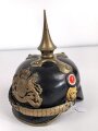 Polizei Bayern, Helm für Angehörige der Gendarmerie um 1920 unter Verwendung eines Korpus einer ehemals Militärhaube. Guter Gesamtzustand, die bayrische Kokarde fehlt.