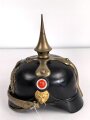 Polizei Bayern, Helm für Angehörige der Gendarmerie um 1920 unter Verwendung eines Korpus einer ehemals Militärhaube. Guter Gesamtzustand, die bayrische Kokarde fehlt.