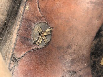 Bayern, Pickelhaube für Mannschaften in einem Landwehr Infanterie Regiment. Unvollständig, das Leder angetrocknet