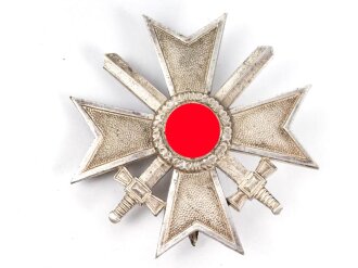Kriegsverdienstkreuz 1939, 1. Klasse mit Schwertern. Buntmetall, Hersteller 43 für Julius Bauer Söhne, Zella-Mehlis