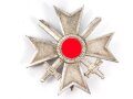 Kriegsverdienstkreuz 1939, 1. Klasse mit Schwertern. Buntmetall, Hersteller 43 für Julius Bauer Söhne, Zella-Mehlis