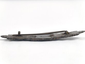 Nahkampfspange in Bronze, Zink, Hersteller JFS, Plättchen und Nadel magnetisch
