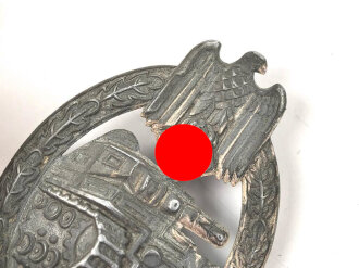 Panzerkampfabzeichen in silber, Zink hohl geprägt, vermutlich Schickle