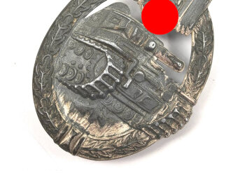 Panzerkampfabzeichen in silber, Zink hohl geprägt, vermutlich Schickle