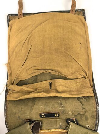 Tornister Wehrmacht datiert 1943, getragenes Stück