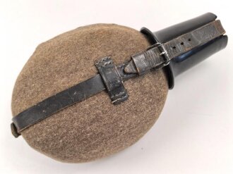 Feldflasche Wehrmacht WAL 38,  getragenes Stück