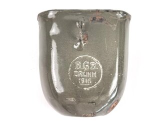 Österreich k.u.k. , emaillierte Feldflasche mit Trinkbecher datiert 1916.