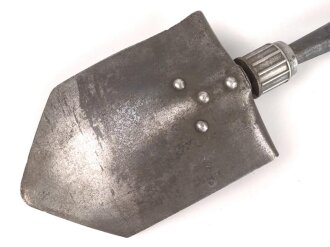 Österreich , Klappspaten datiert 1966 , in Spatentasche M57 von 1973. Guter Zustand