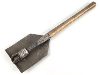 Österreich , Klappspaten datiert 1966 , in Spatentasche M57 von 1973. Guter Zustand