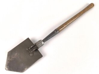 Österreich , Klappspaten datiert 1966 , in Spatentasche M57 von 1973. Guter Zustand