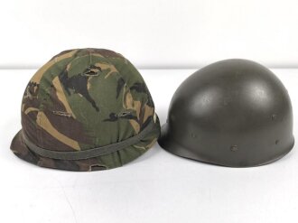 Niederlande, Stahlhelm Baumuster M1 mit Tarnbezug . Gebraucht, guter Gesamtzustand