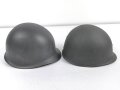 Österreich, Stahlhelm nach Muster M1. Hersteller U.SCH. 65 für "Ulbrichts Witwe, Schwanested" 1965. Originallack