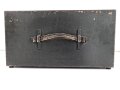 30 Watt Sender a datiert 1943 ( Panzerfunk ) Originallack, ein Umschalter in Auflösung begriffen, sonst guter Zustand. Funktion nicht geprüft