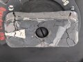 30 Watt Sender a datiert 1943 ( Panzerfunk ) Originallack, ein Umschalter in Auflösung begriffen, sonst guter Zustand. Funktion nicht geprüft