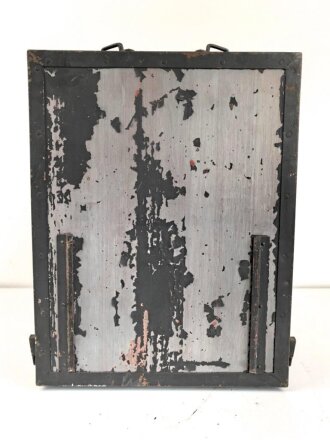 5 Watt Sender Cäsar ( 5.W.S.c) Wehrmacht. Originallack, Funktion nicht geprüft. Seltenes Gerät