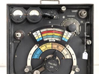 5 Watt Sender Cäsar ( 5.W.S.c) Wehrmacht. Originallack, Funktion nicht geprüft. Seltenes Gerät