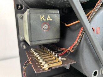 5 Watt Sender Cäsar ( 5.W.S.c) Wehrmacht. Originallack, Funktion nicht geprüft. Seltenes Gerät
